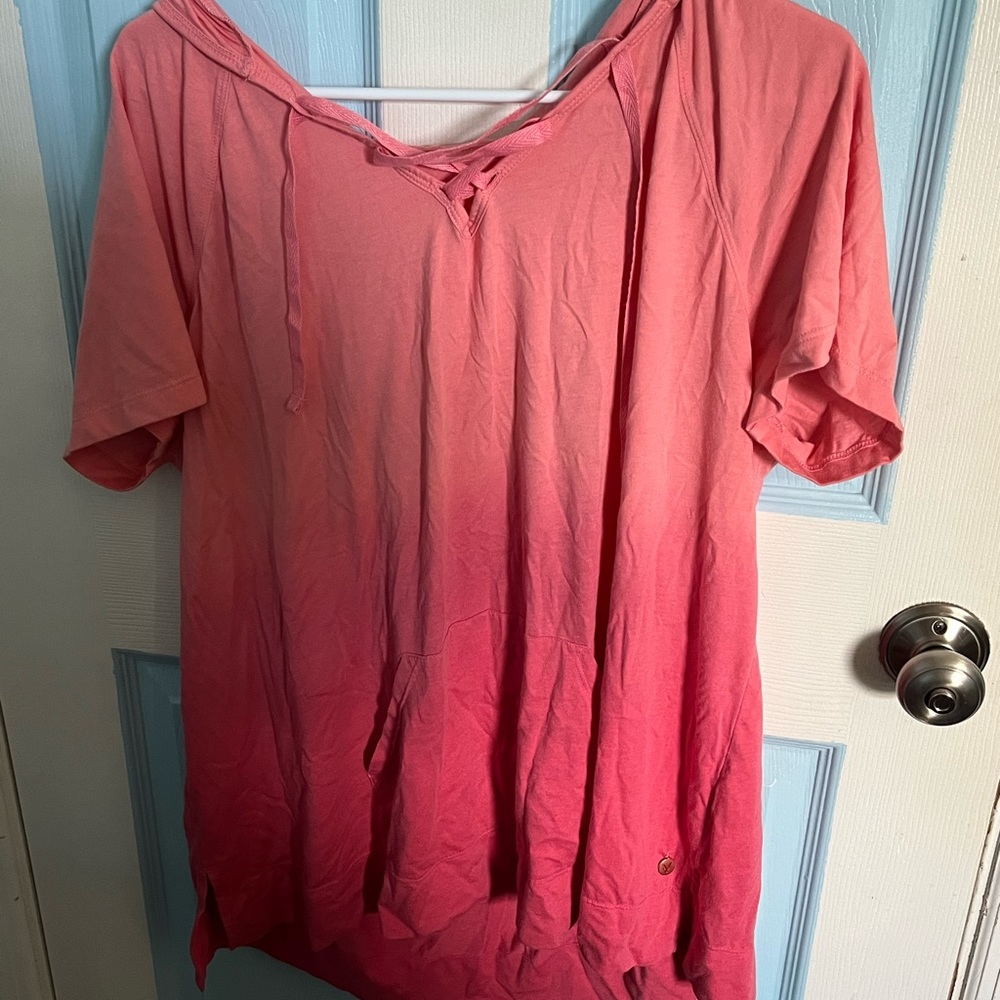 Livi lane Bryant 18/20 ombré pinks with a hood shirt